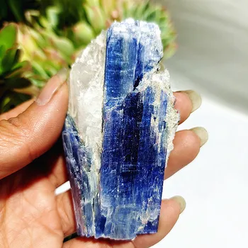 Natural Mineral-Stein Kyanitt Crystal Klynge Room Decoration Min Standard Miner Prøven Åpne hjem innredet Healing Krystaller